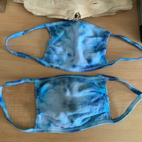 NWT bundle of 2 blue tie dye cotton face masks - Picture 8 of 8